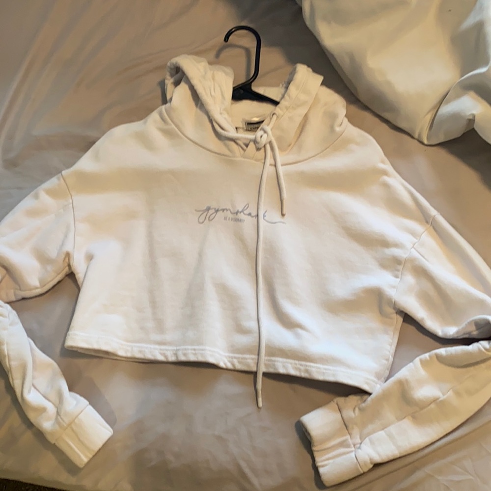 White cropped gym shark hoodie